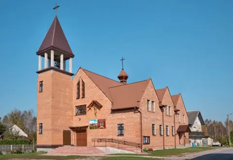 Kościół: Parafia Niepokalanego Poczęcia NMP, Janik