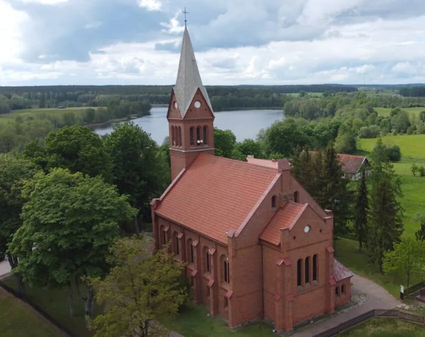 Parafia MB Wspomożenia Wiernych - zdjęcie 2