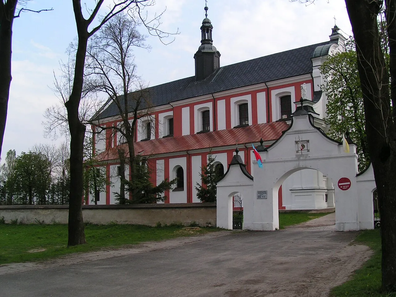 Kościół - Parafia NMP Bolesnej