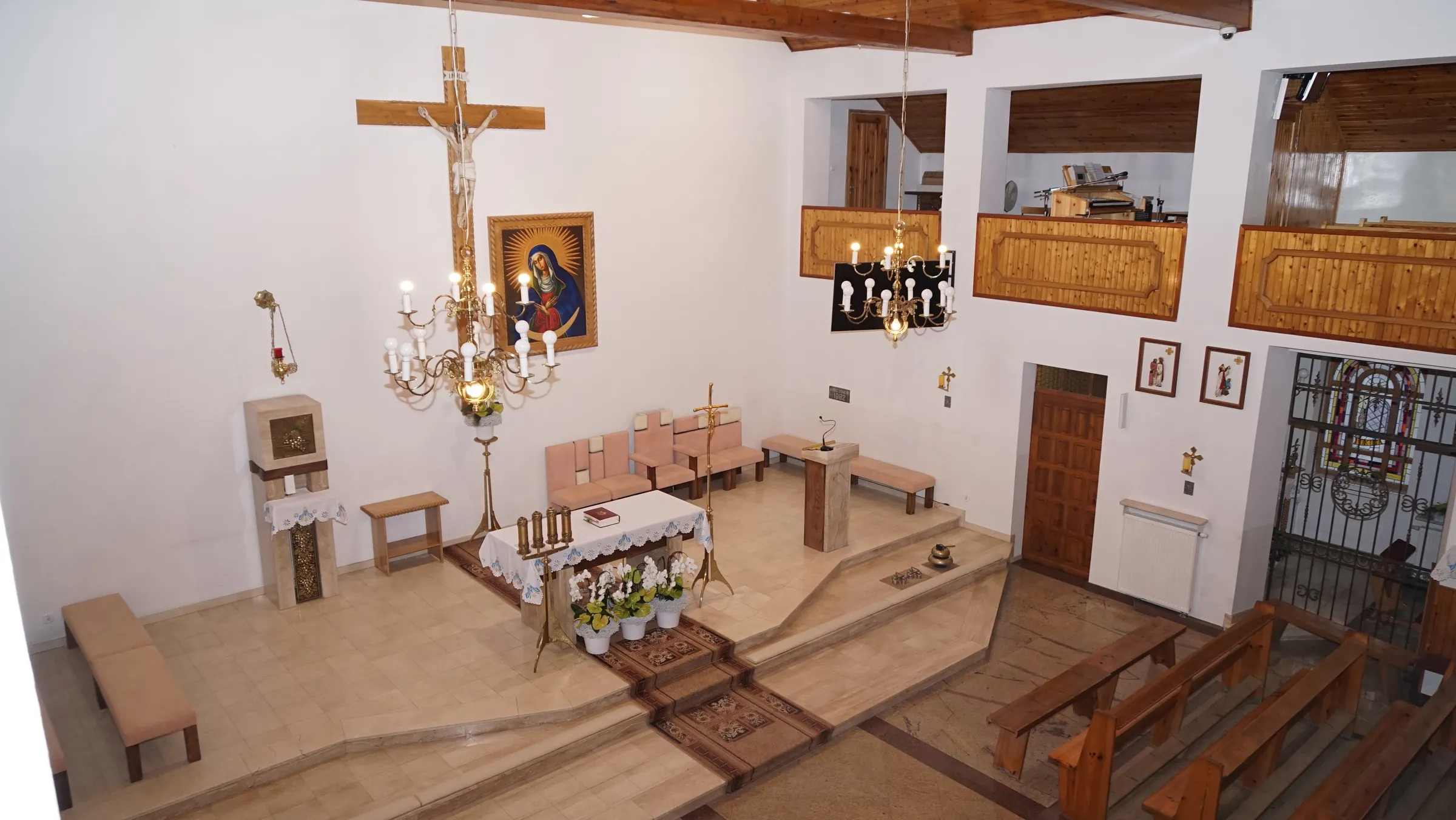 Parafia NMP Matki Miłosierdzia - zdjęcie 5