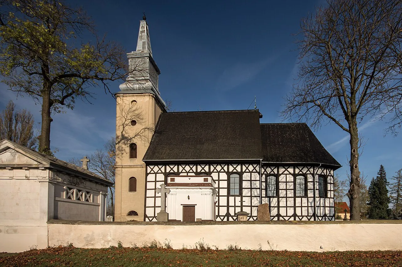 Kościół - Parafia NMP Niepokalanie Poczętej