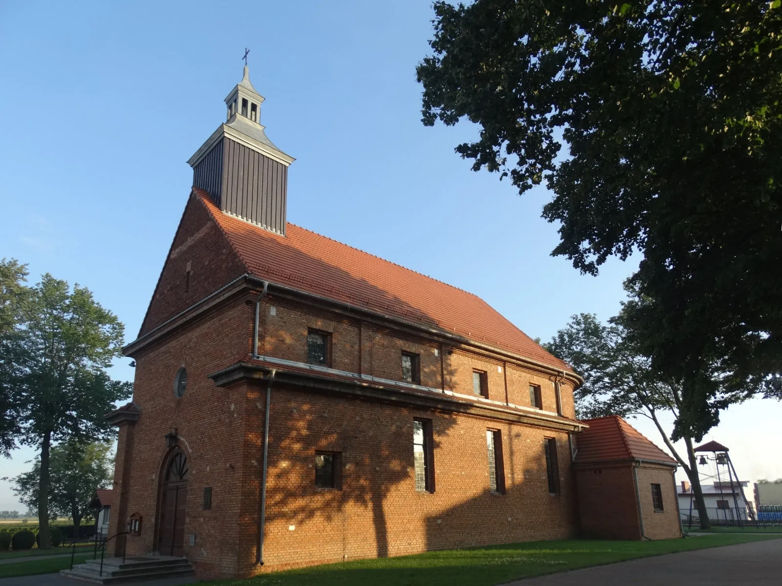 Parafia NMP Nieustającej Pomocy - zdjęcie 3