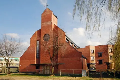 Kościół: Parafia NMP Łaskawej, Łódź