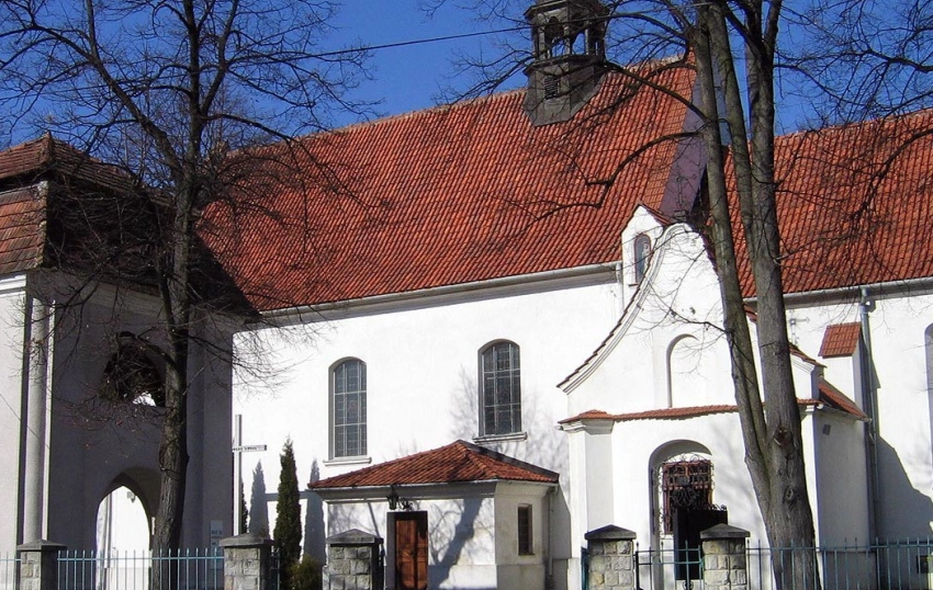 Kościół - Parafia Podwyższenia Krzyża Świętego