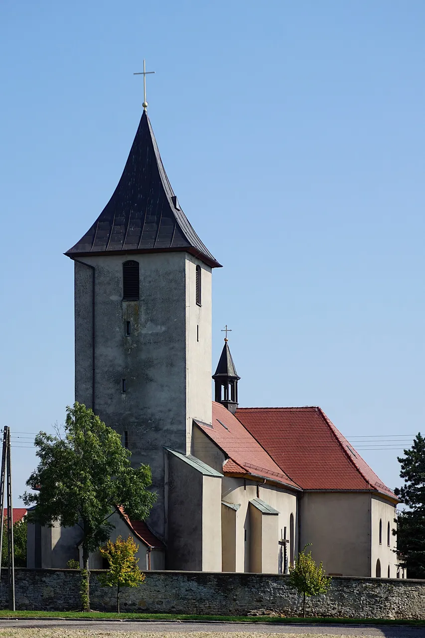 Kościół - Parafia Trójcy Przenajświętszej