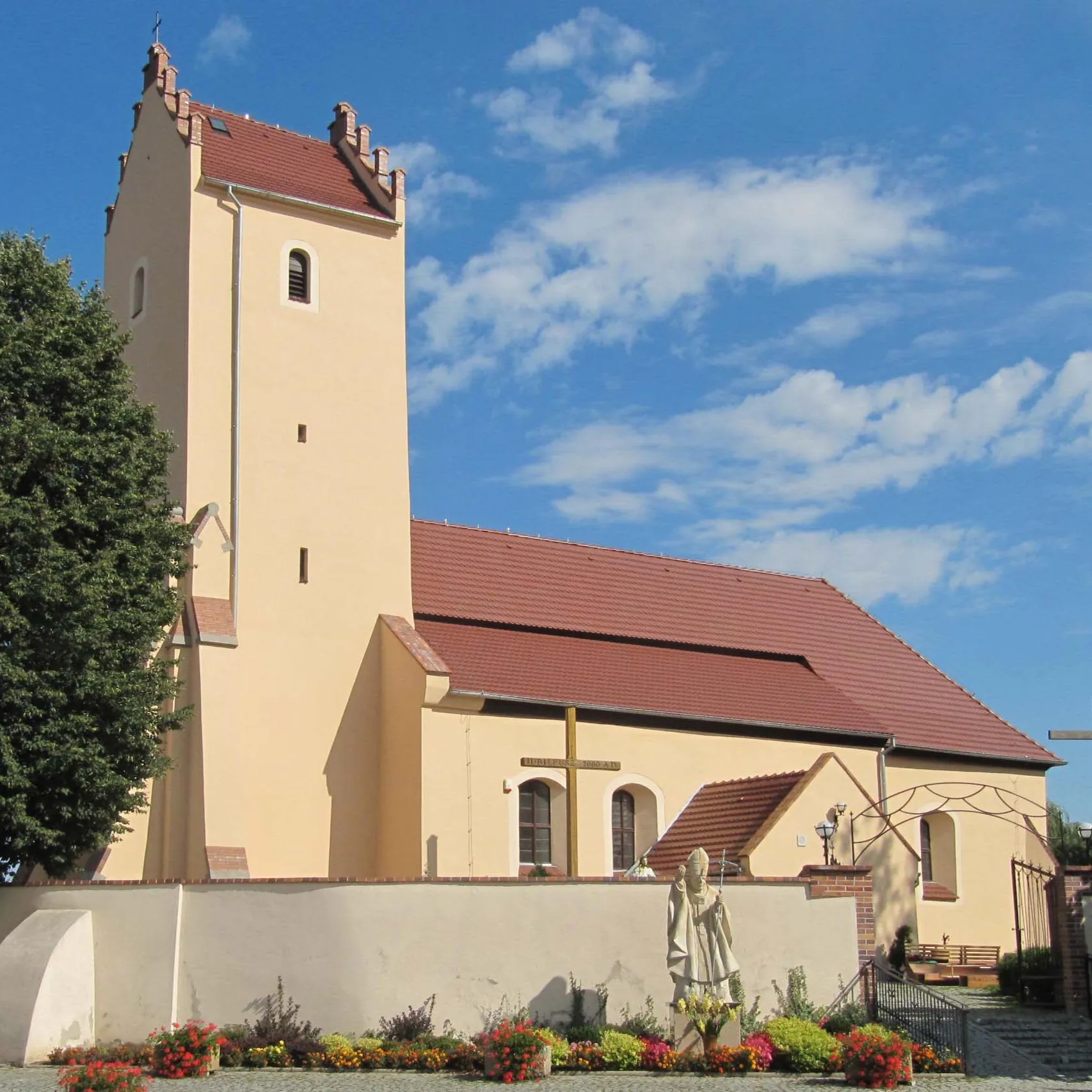 Kościół - Parafia Wniebowstąpienia Pańskiego