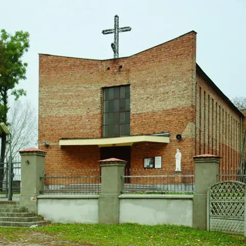 Kościół: Parafia Wszystkich Świętych, Niewiesz