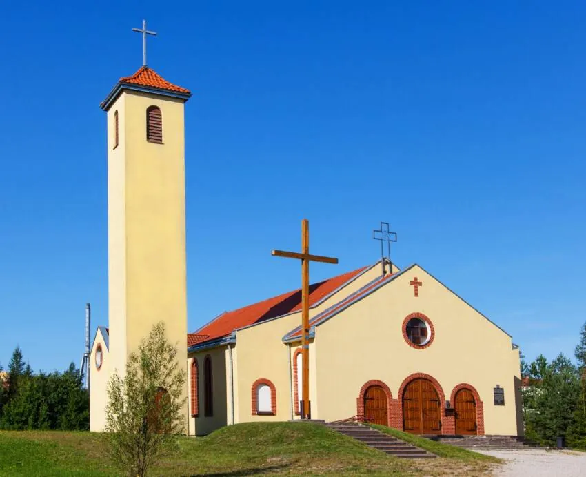 Kościół - Parafia Świętej Rodziny