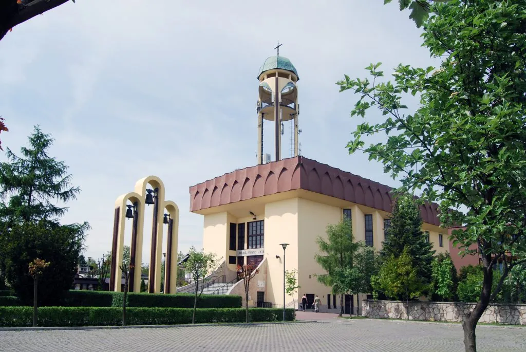 Kościół - Parafia Świętej Rodziny