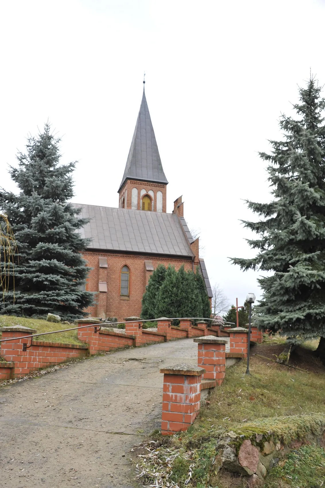 Parafia Świętej Trójcy i św. Jadwigi Śląskiej - zdjęcie 5