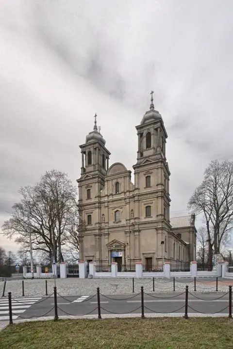 Kościół: Parafia św. Andrzeja Apostoła, Restarzew Cmentarny
