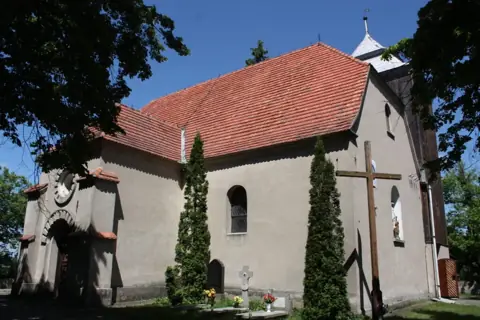 Kościół: Parafia św. Andrzeja Apostoła, Śmieszkowo
