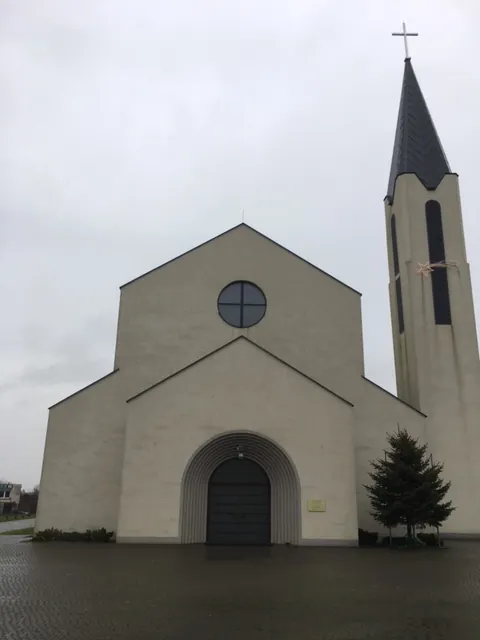 Parafia św. Aniołów Stróżów - zdjęcie 4