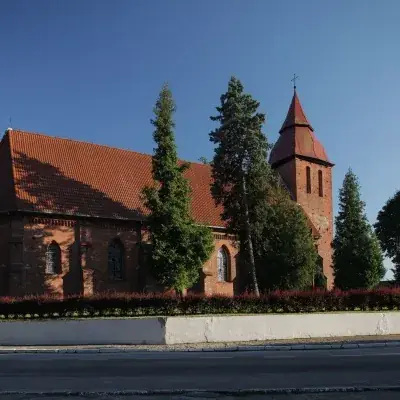 Kościół: Parafia św. Anny, Barcino