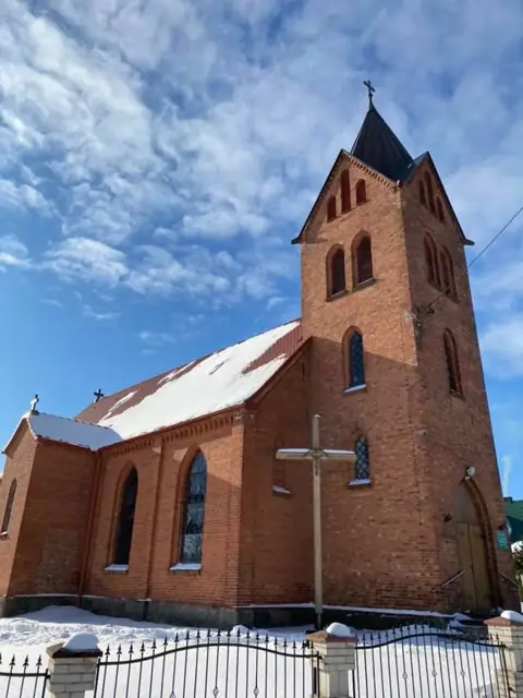 Kościół: Parafia św. Antoniego Padewskiego, Nożyno