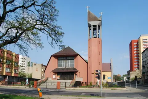 Kościół: Parafia św. Ap. Piotra i Pawła, Łódź