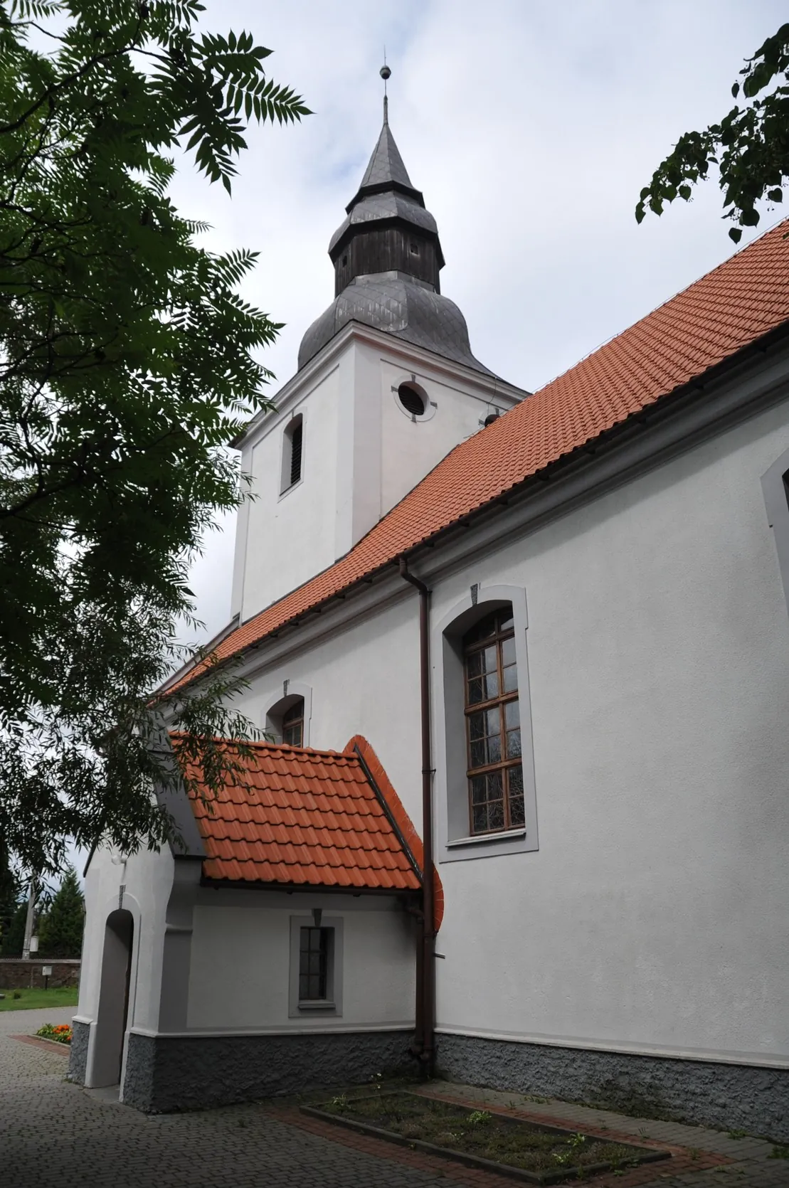 Parafia św. Ap. Piotra i Pawła - zdjęcie 3