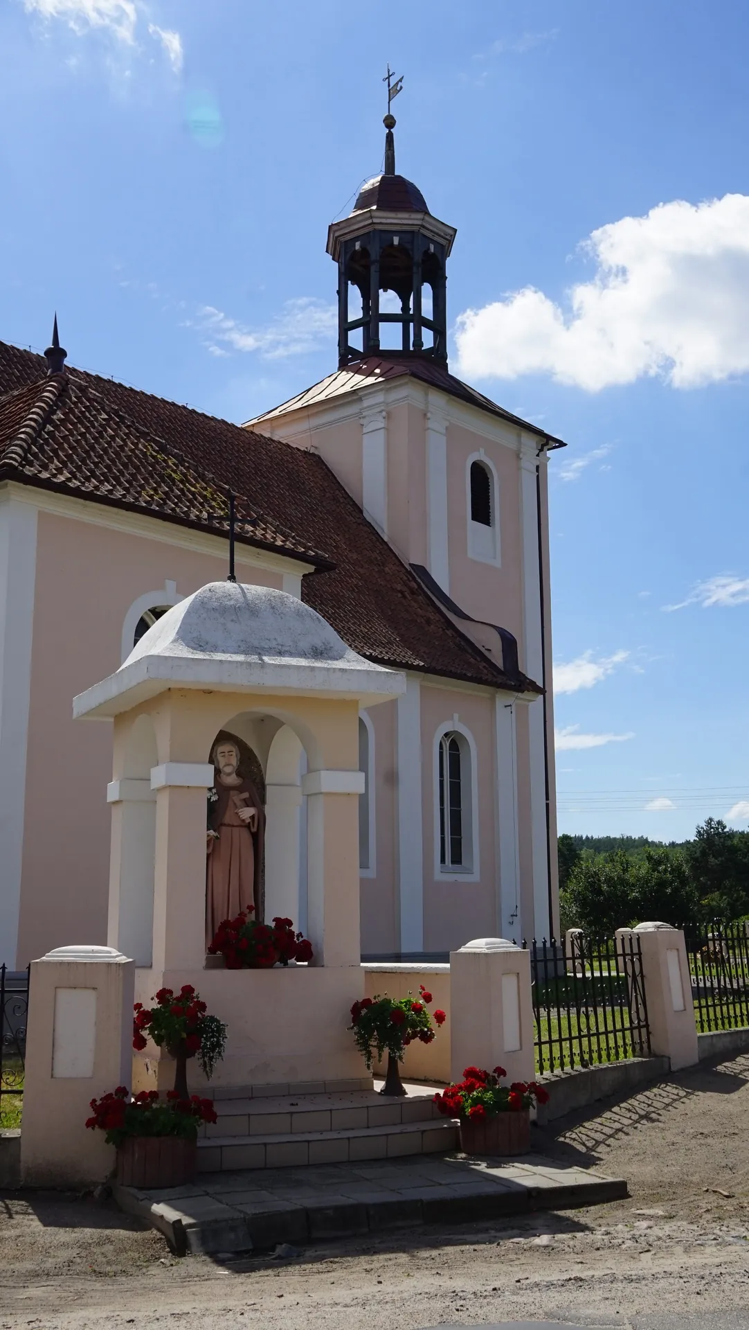 Parafia św. Ap. Piotra i Pawła - zdjęcie 4