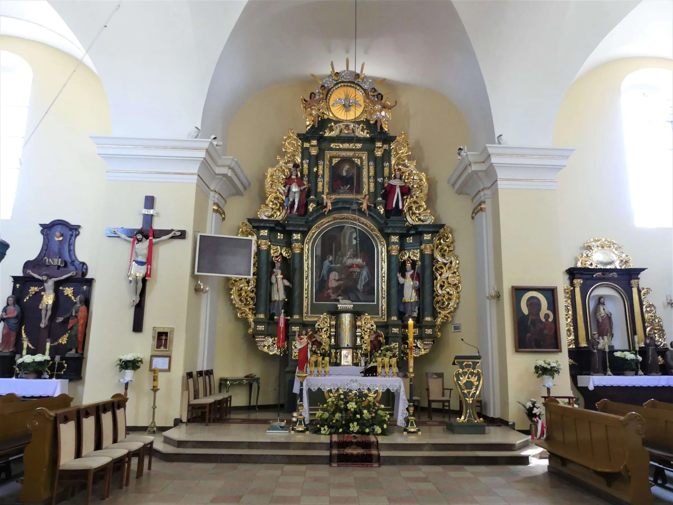 Parafia św. Ap. Piotra i Pawła - zdjęcie 6
