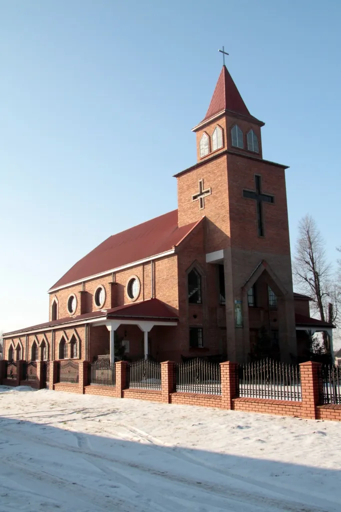 Kościół - Parafia św. Ap. Piotra i Pawła
