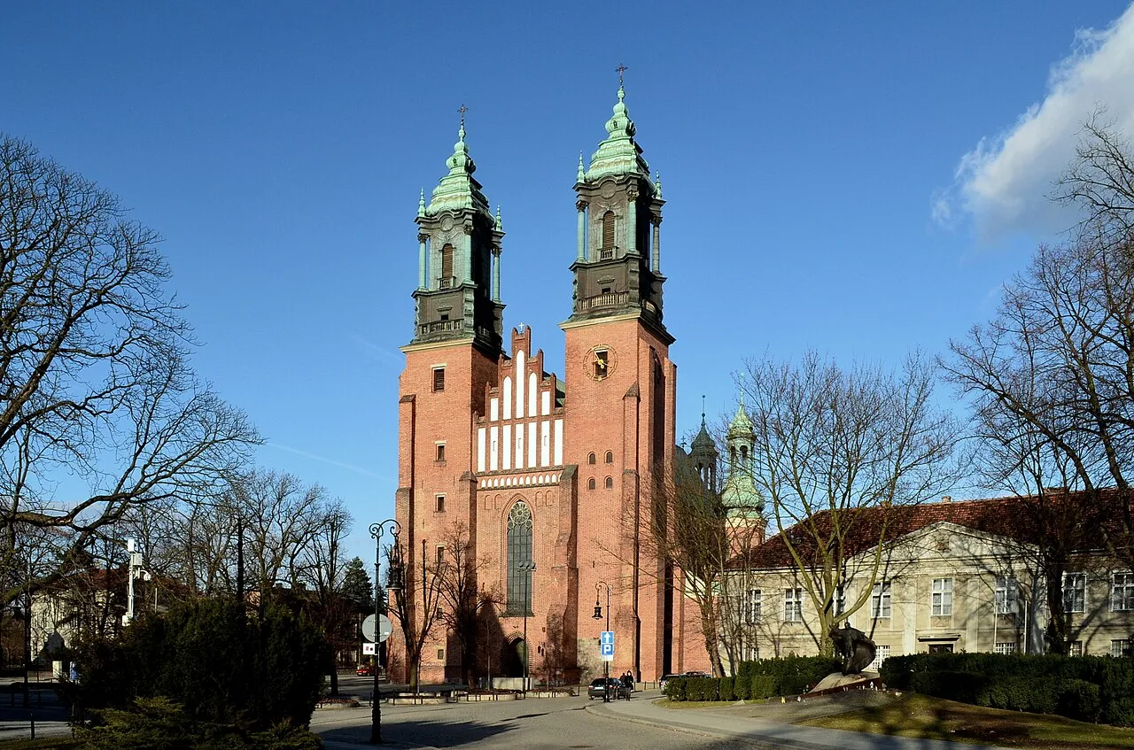 Kościół - Parafia św. Apostołów Piotra i Pawła