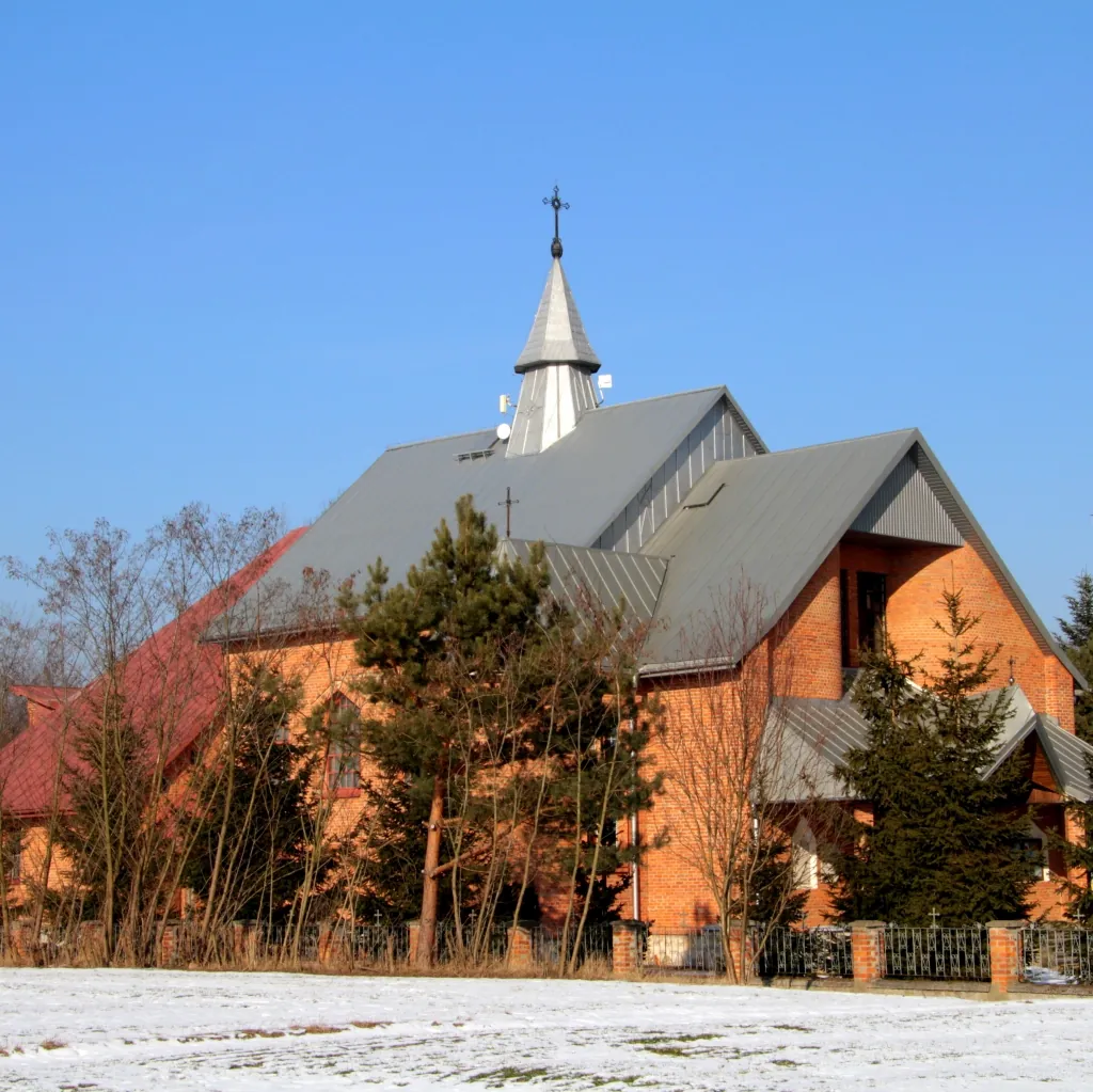 Kościół - Parafia św. Izydora i św. Jadwigi Śląskiej