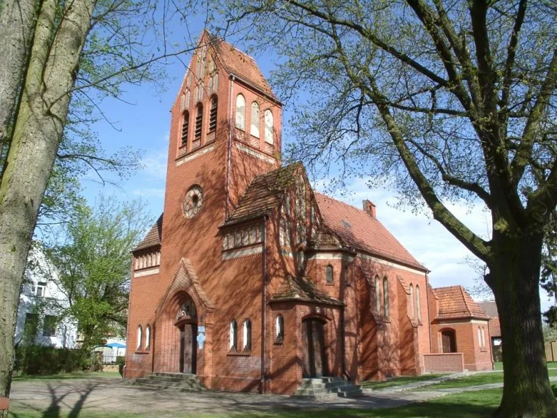 Parafia Najświętszego Serca Pana Jezusa - zdjęcie 2