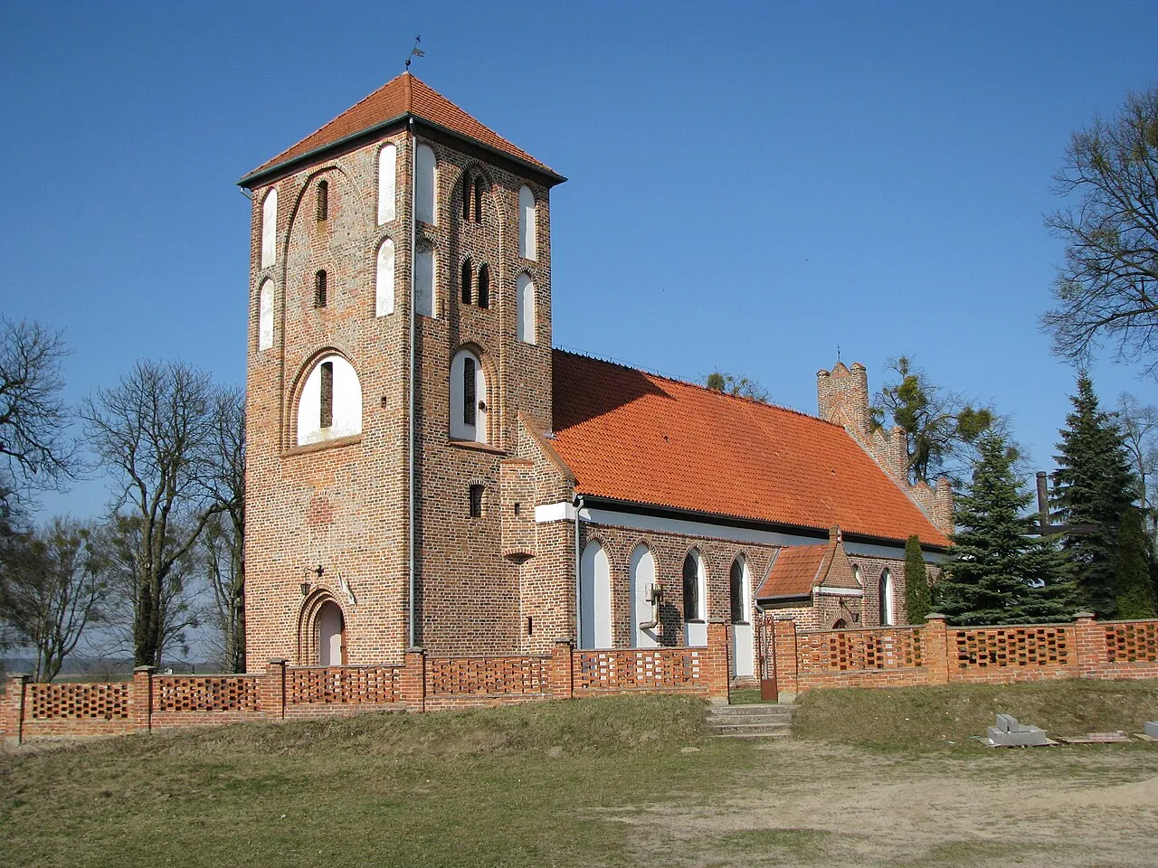 Kościół: Parafia św. Jakuba Ap., Żmijewo