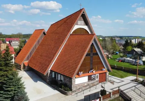 Kościół: Parafia św. Jana Chrzciciela, Kowale Oleckie