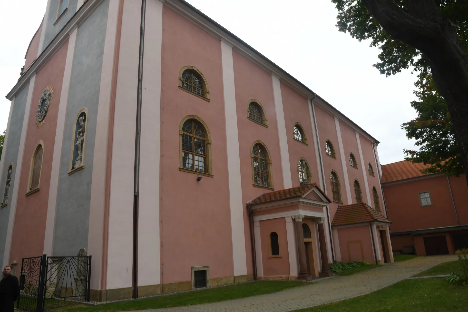 Parafia św. Jana Chrzciciela - zdjęcie 2
