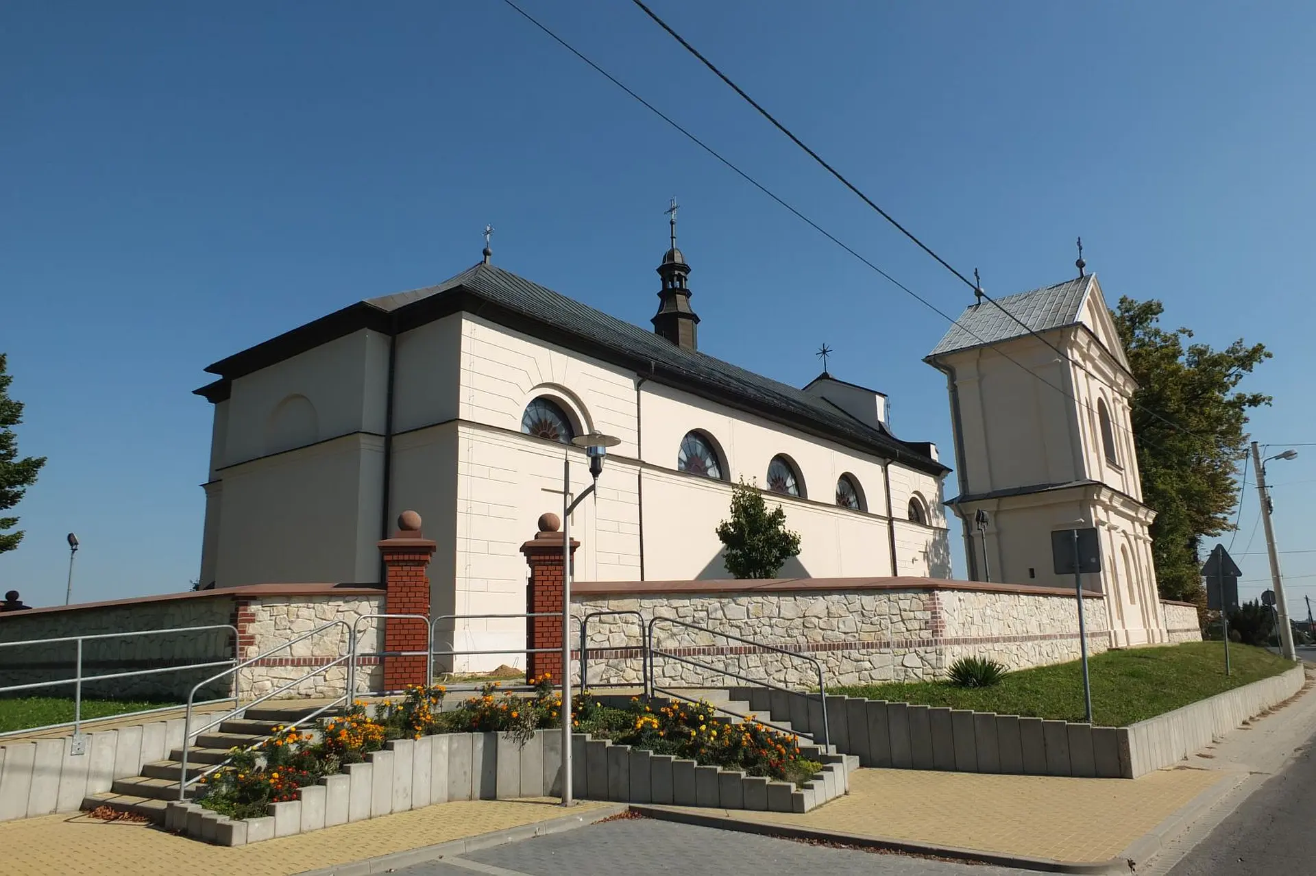 Kościół - Parafia św. Jana Chrzciciela