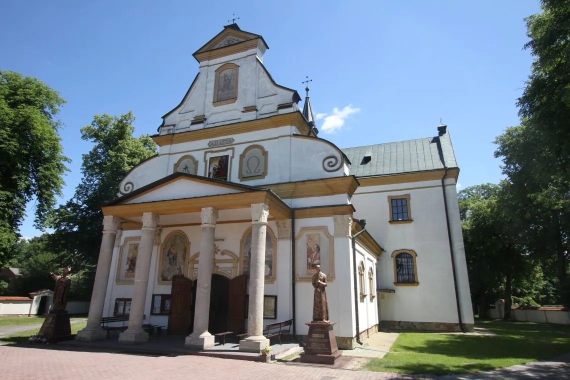 Kościół - Parafia św. Jana Chrzciciela