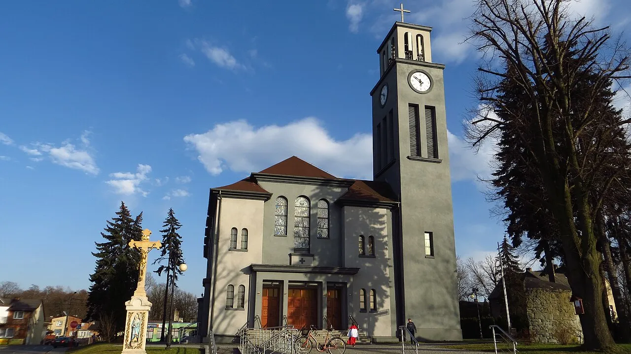 Kościół - Parafia św. Jana Nepomucena