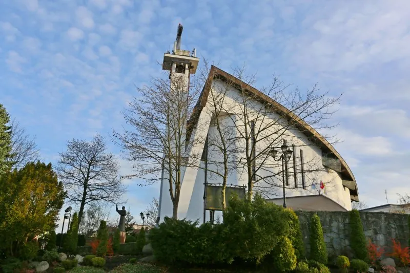 Parafia Najświętszego Zbawiciela - zdjęcie 2