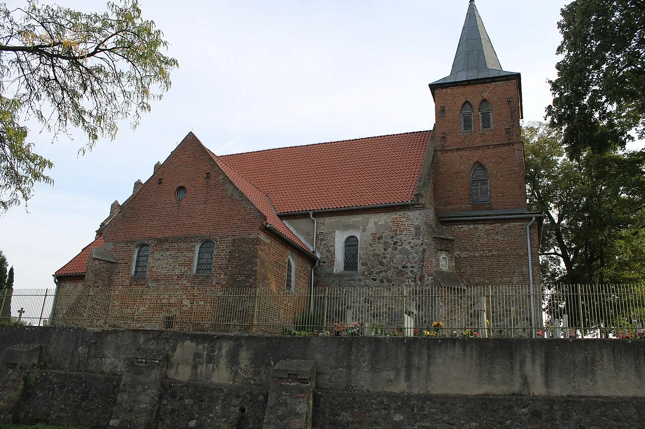 Kościół: Parafia św. Katarzyny Aleksandryjskiej, Osieczek