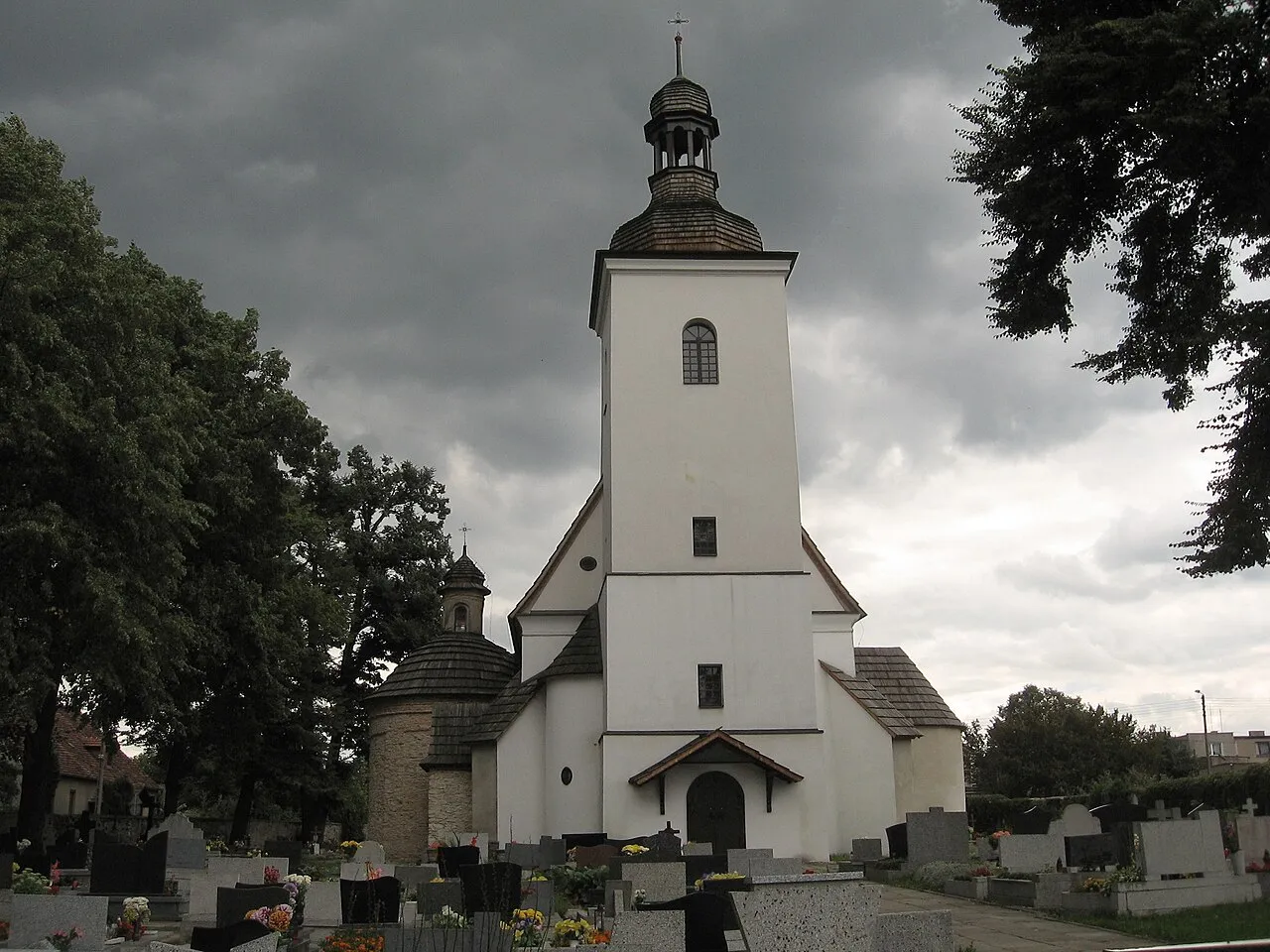 Kościół - Parafia św. Marcina Bpa i Wyznawcy