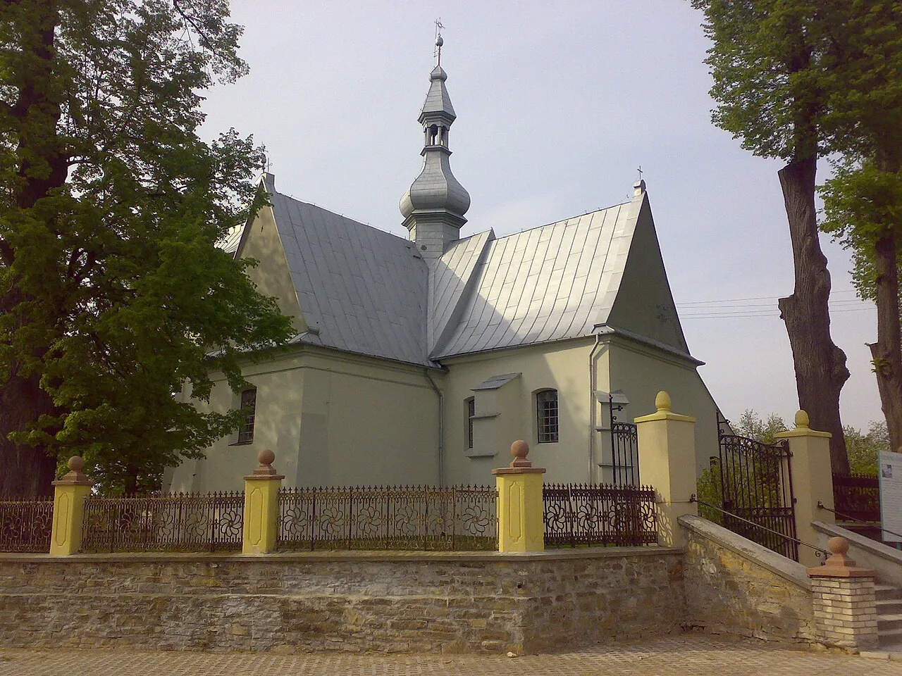 Kościół: Parafia św. Marcina BW i św. Jakuba Ap., Cierno-Żabieniec