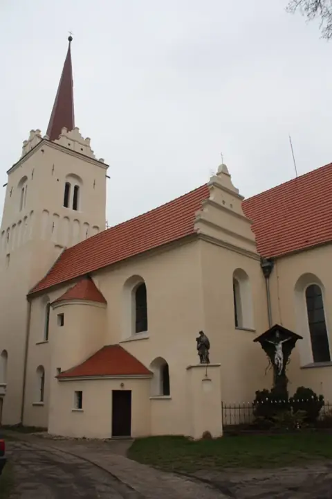 Kościół: Parafia św. Marii Magdaleny, Nowe Miasteczko