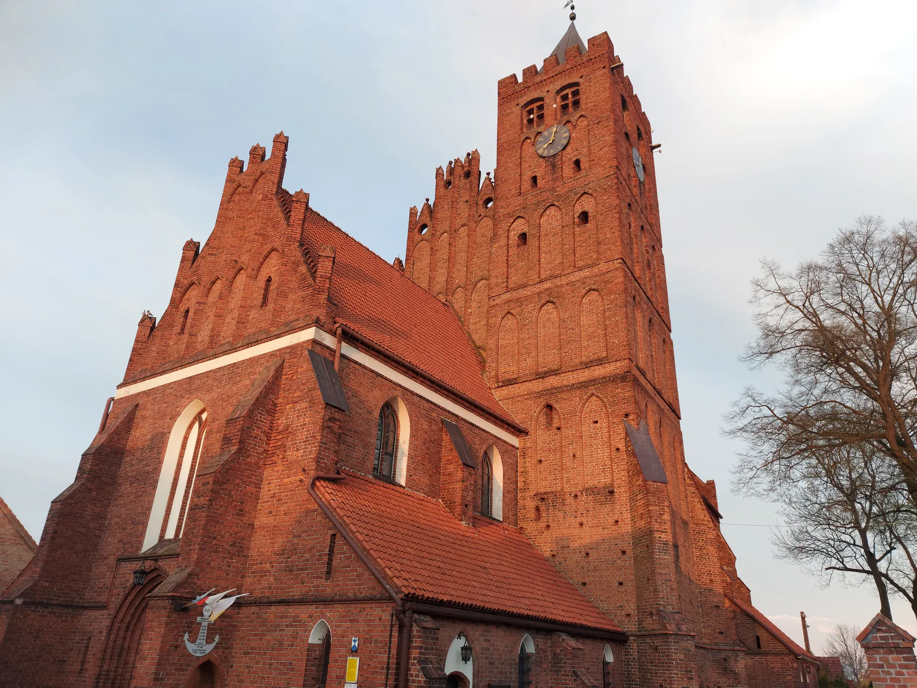 Parafia św. Mateusza Apostoła i Ewangelisty - zdjęcie 3