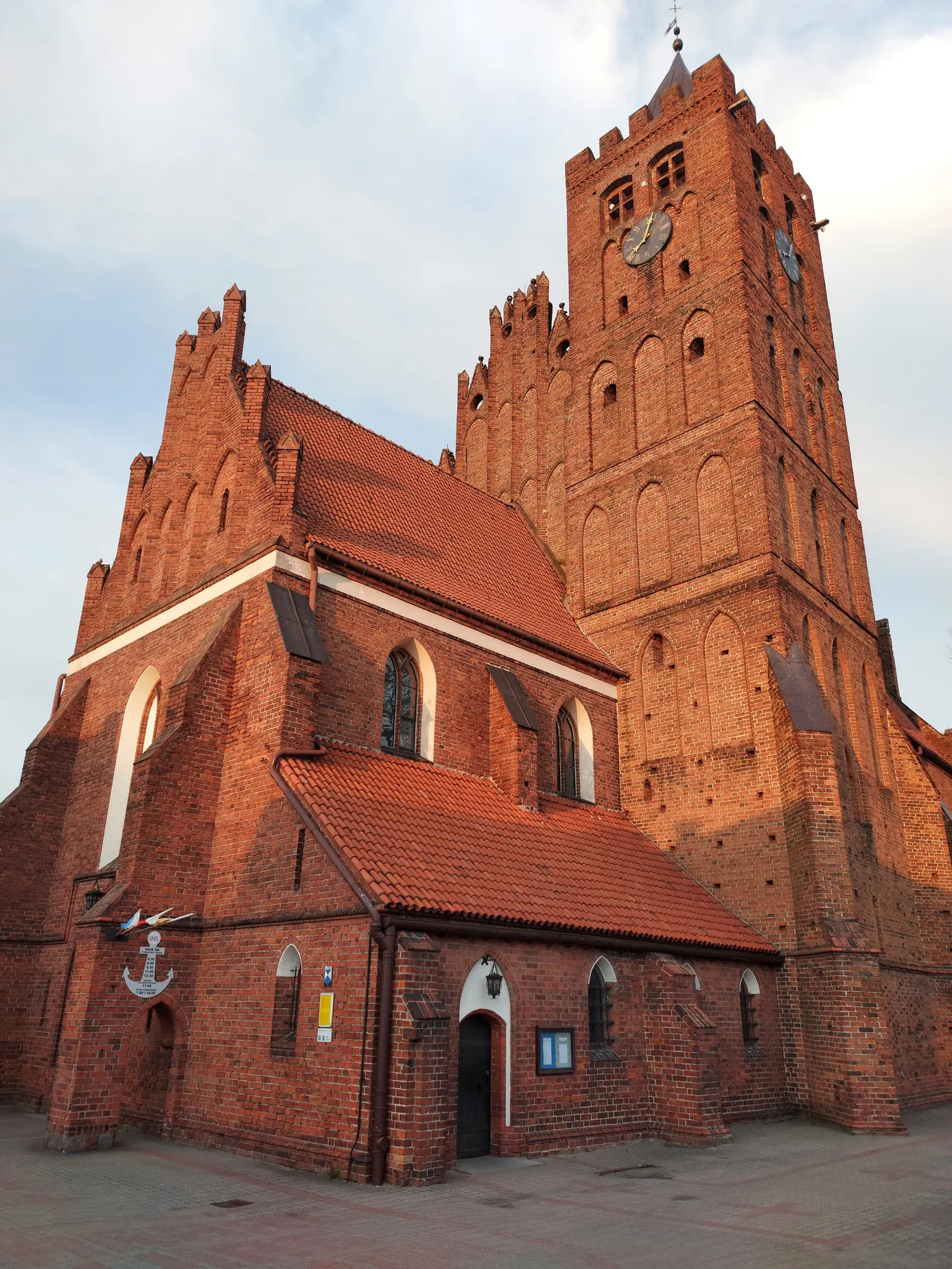 Parafia św. Mateusza Apostoła i Ewangelisty - zdjęcie 4