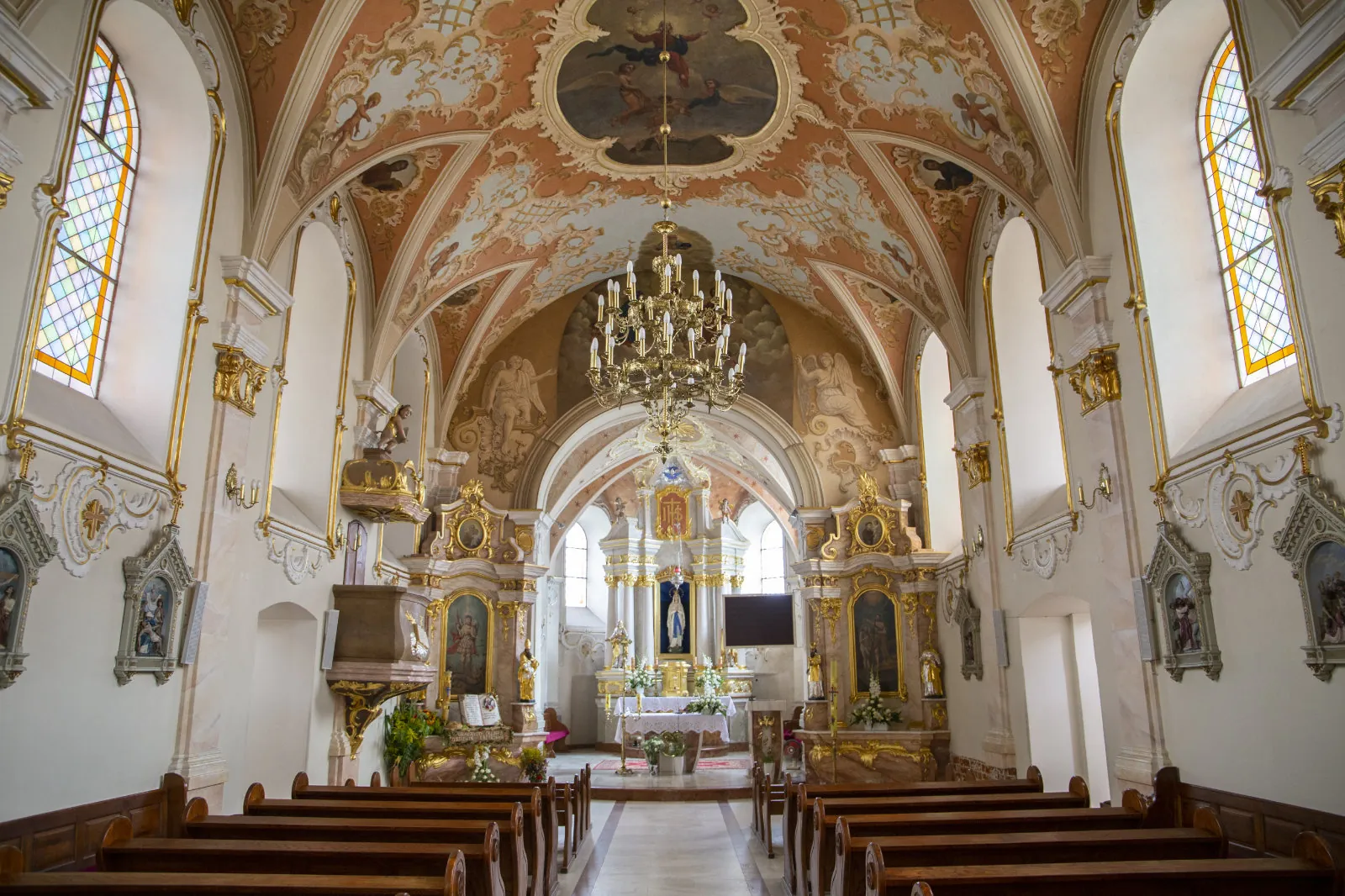 Parafia św. Michała Arch. - zdjęcie 2