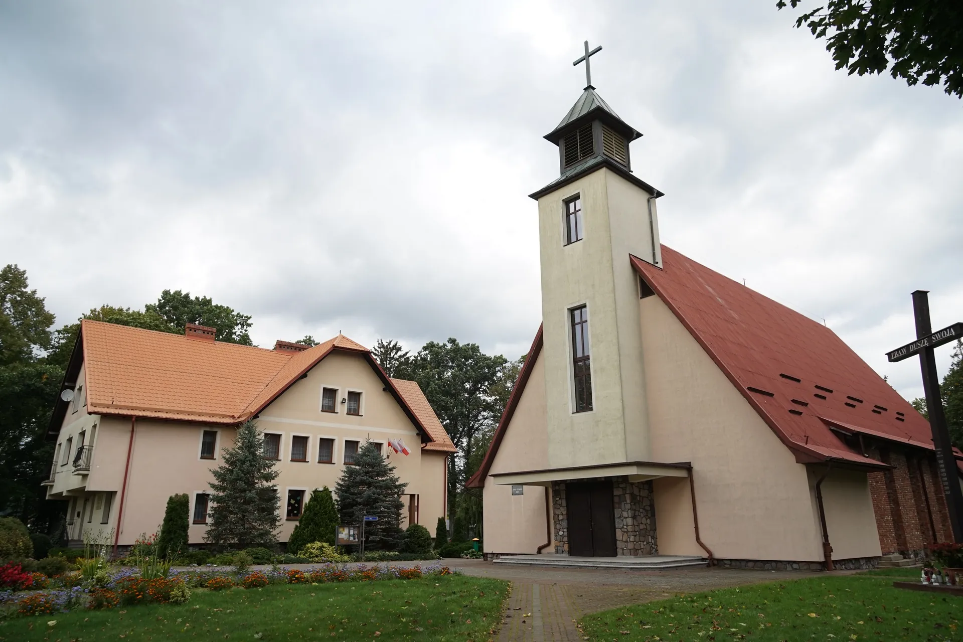 Kościół: Parafia św. Piotra Apostoła, Bożepole Wielkie