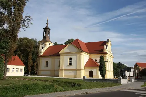 Kościół: Parafia św. Piotra w Okowach, Chobienice