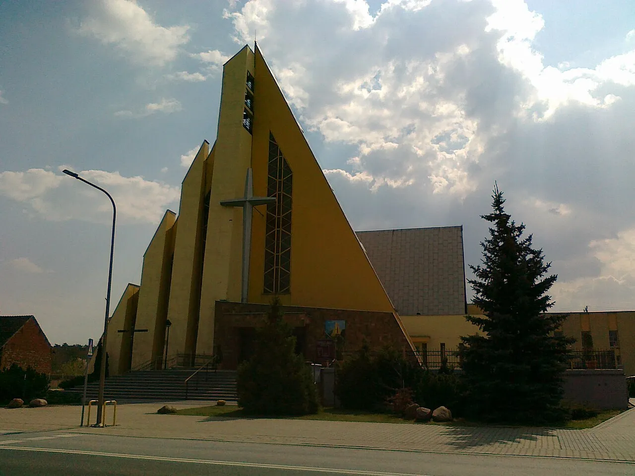 Kościół - Parafia św. Piusa X Papieża i św. Marii Goretti