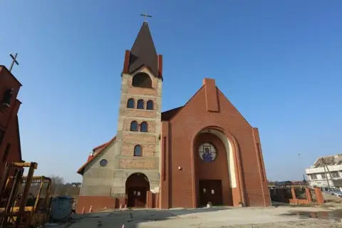 Kościół: Parafia św. Siostry Faustyny Kowalskiej, Szczecin