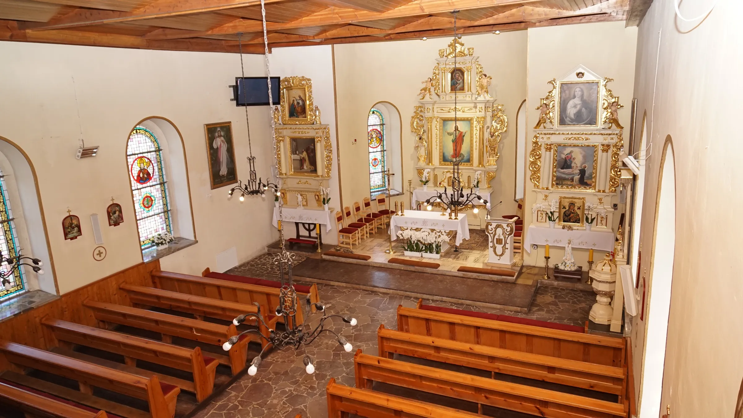 Parafia św. Stanisława BM - zdjęcie 4