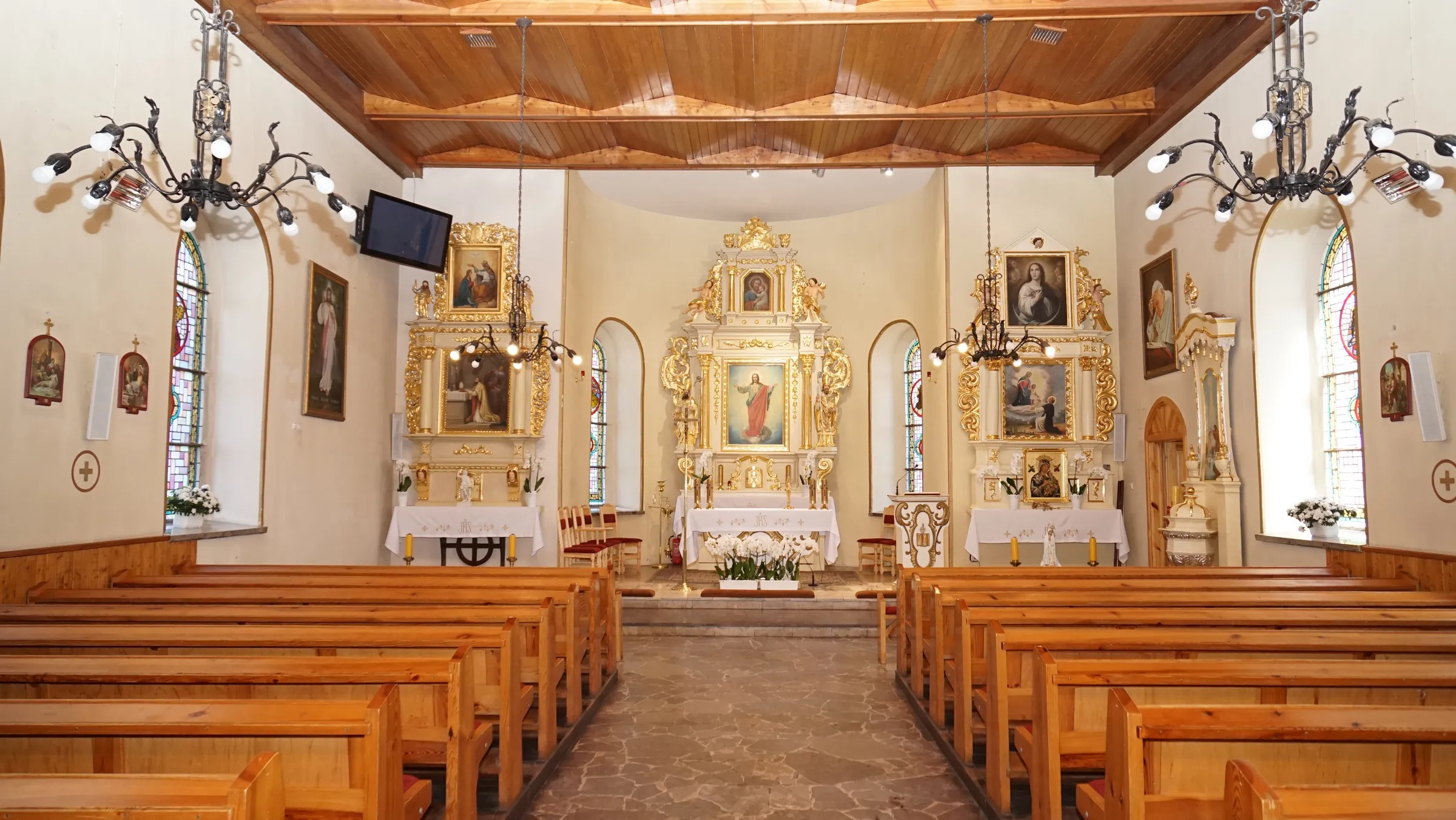 Parafia św. Stanisława BM - zdjęcie 6
