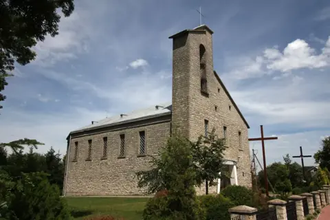 Kościół: Parafia św. Stanisława Bpa, Tarnoszyn