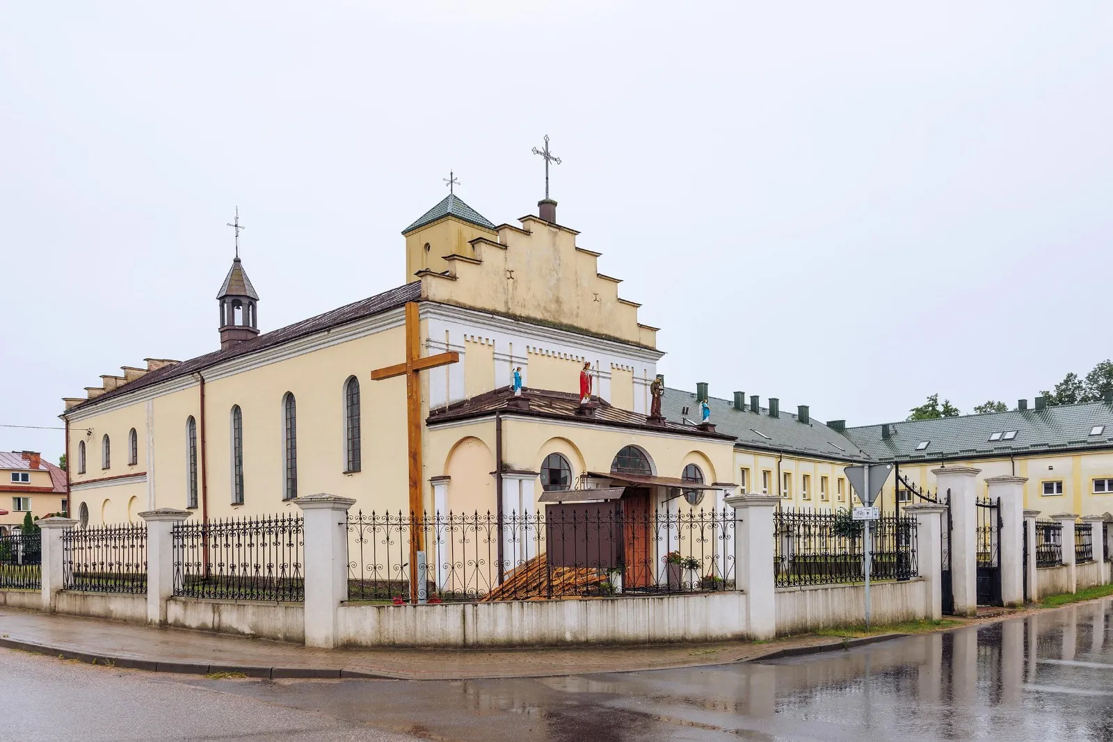Kościół - Parafia św. Stanisława Kostki