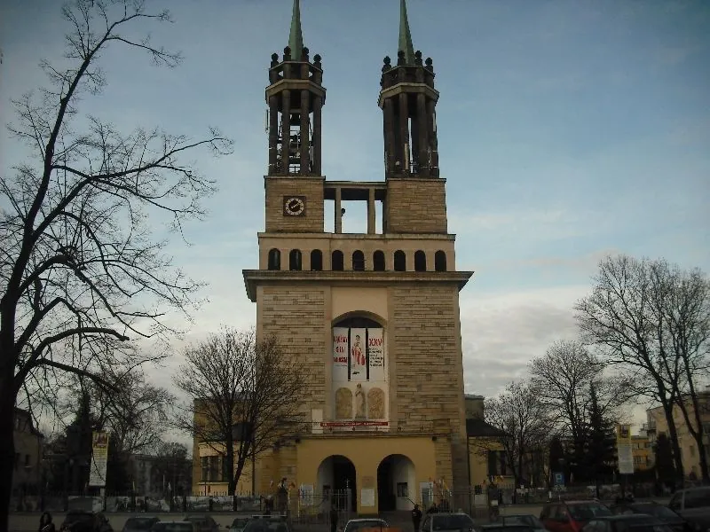 Kościół - Parafia św. Stanisława Kostki
